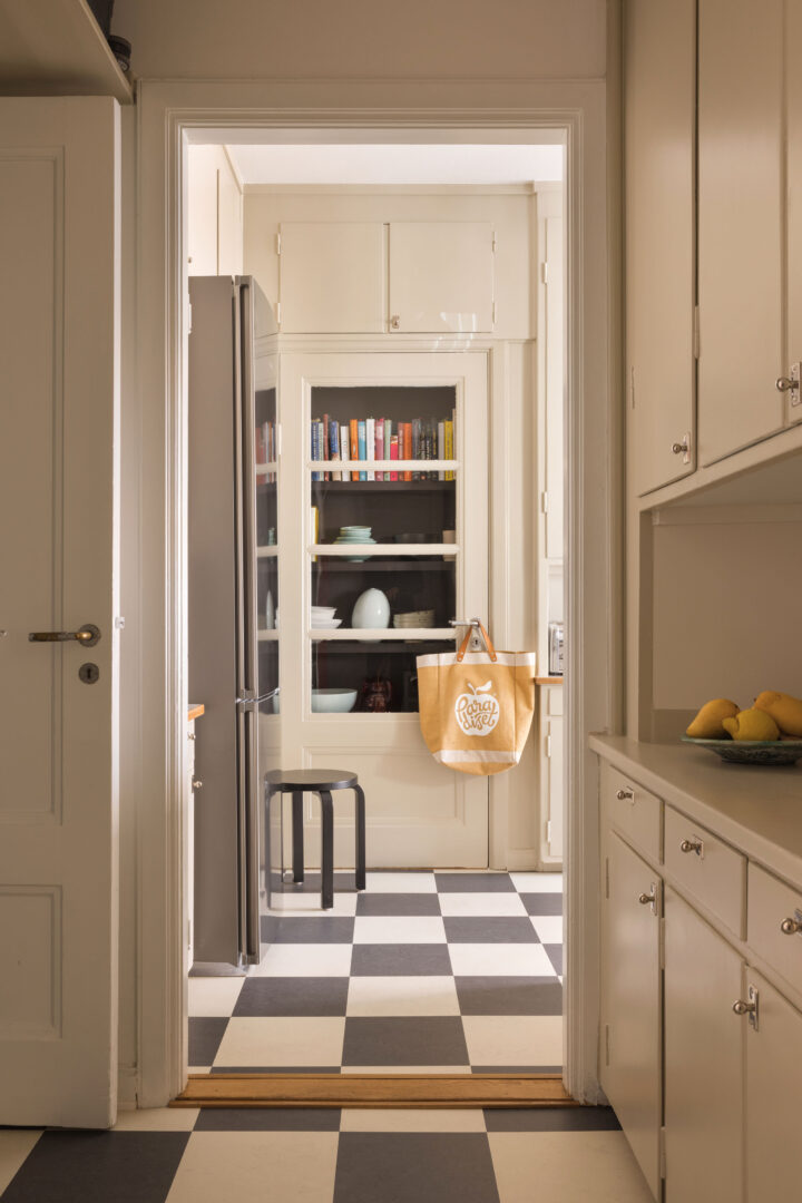 Maj-La Pizzelli (ATP Atelier) / SvD Perfect Guide